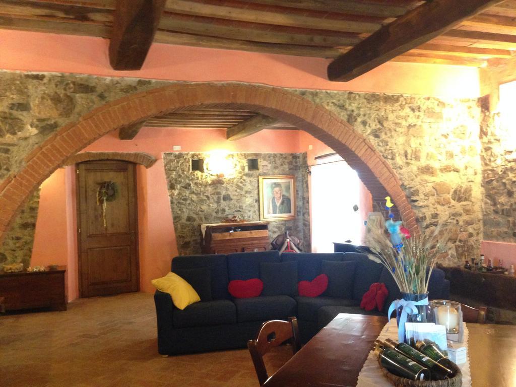 Gasthaus Agriturismo Colle Donatucci Castagneto Carducci Exterior foto